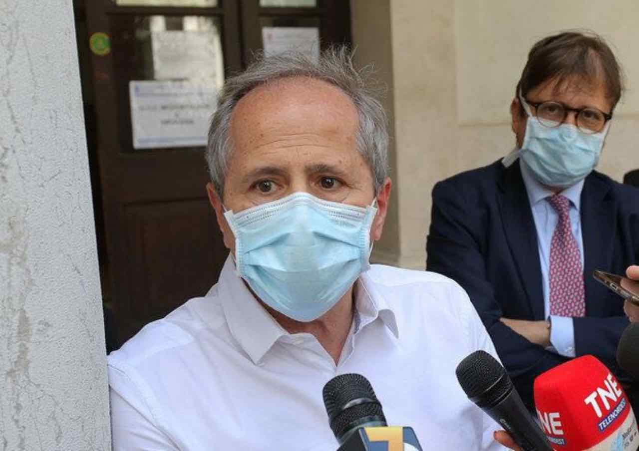 Coronavirus, l’estate del 2021 potrebbe essere da incubo dice Andrea Crisanti