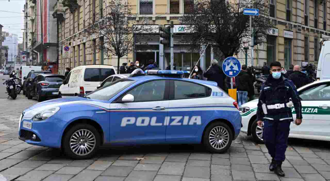 Bambino impiccato a Bari: "I social non sono posti per i più piccoli