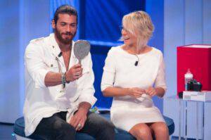 Can Yaman e Maria De Filippi: tra di loro nato un feeling particolare