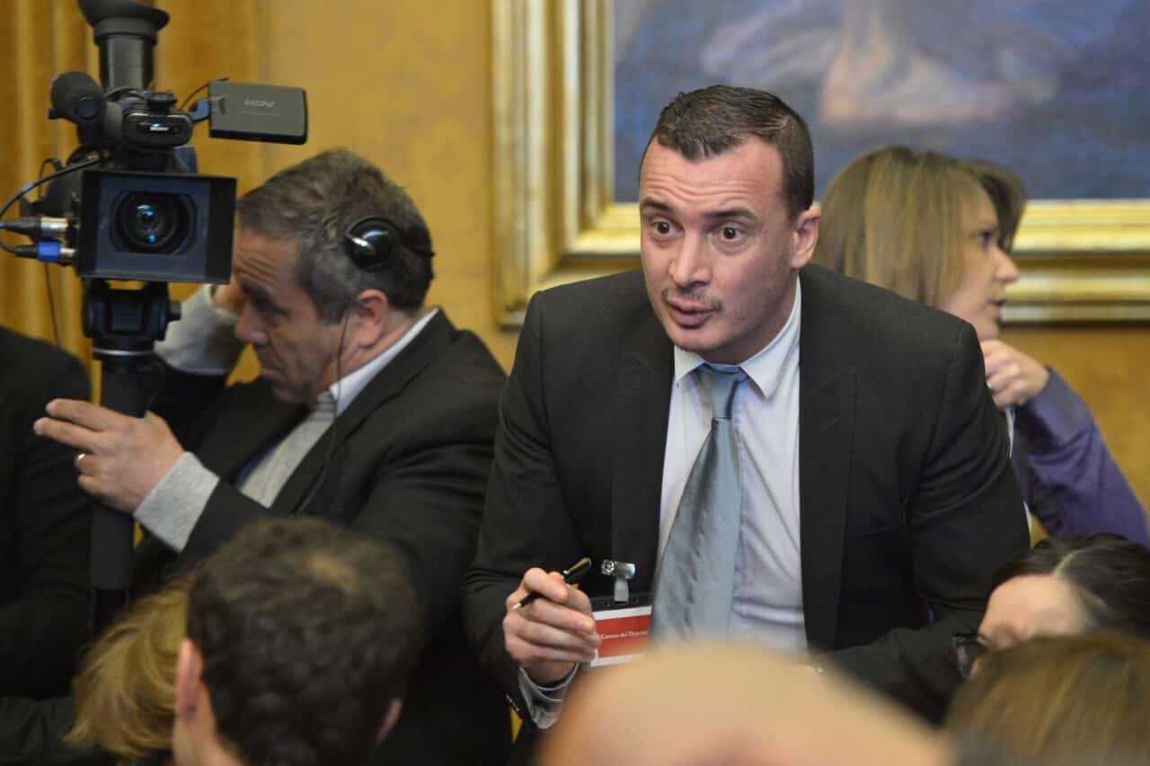 conte licenzia casalino conte licenzia casalino