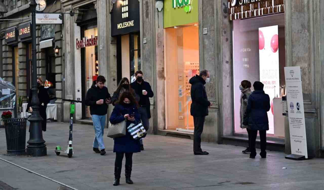 In gran parte d'Italia riaprono bar e ristoranti, ma sempre fino alle 18