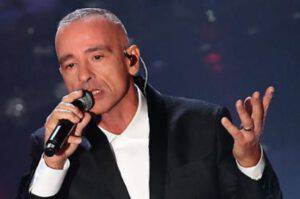  Eros Ramazzotti lo dichiara stupendo tutti: "E' la mia fidanzata"