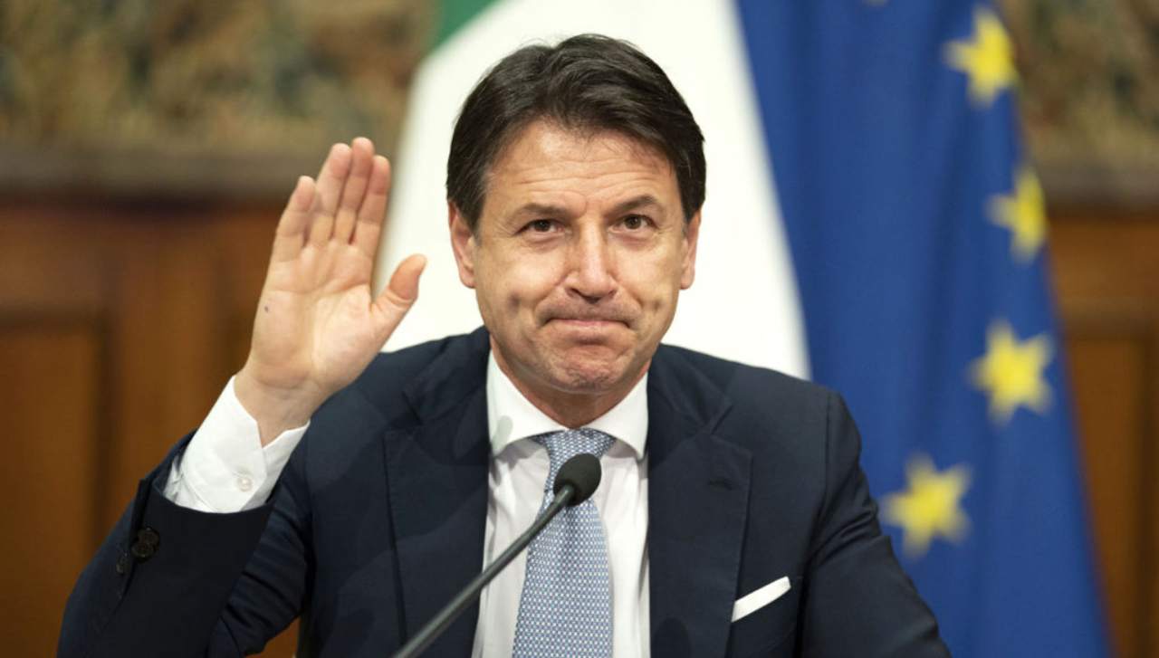 Renzi, il discorso di sfiducia a Conte è già pronto, crisi più vicina