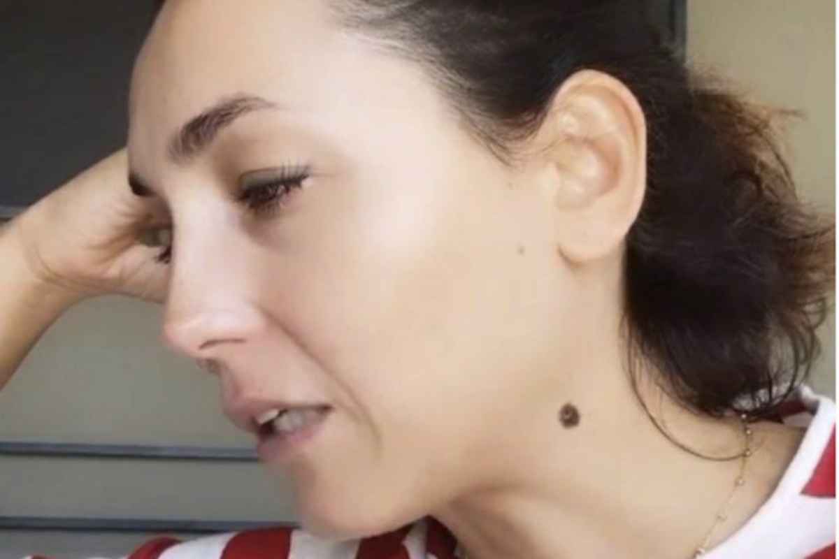 Caterina Balivo finalmente lo dichiara: "l'occhio è salvo!"