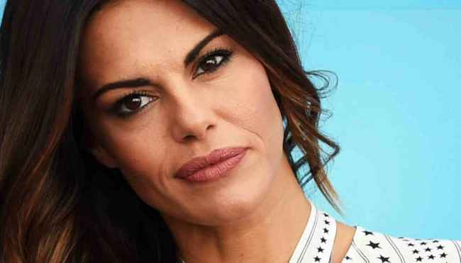 Il Cantante mascherato: Bianca Guaccero è la farfalla? Ecco la verità