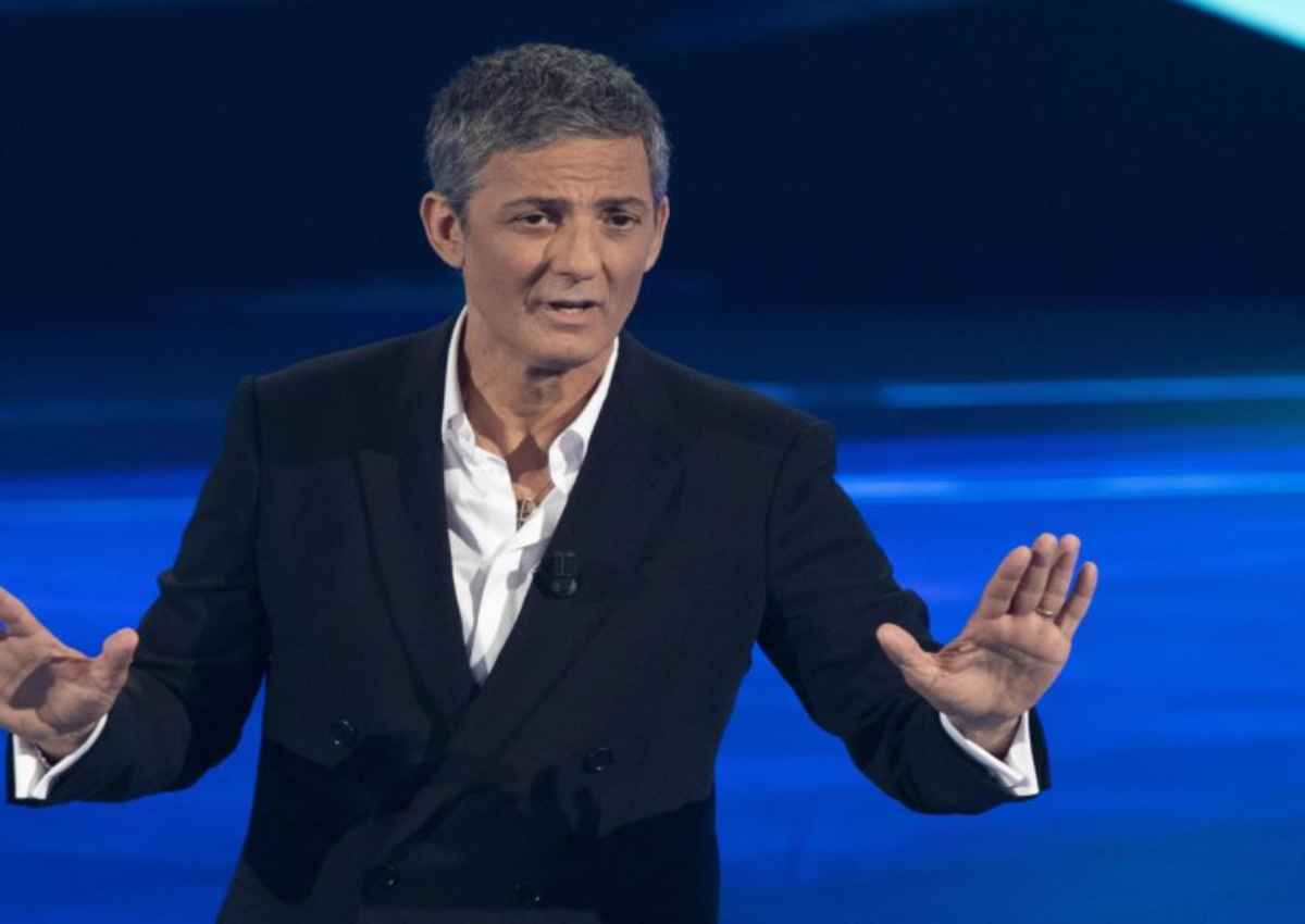 Fiorello stupisce e dichiara su Sanremo: Lei è stata squalificata dalla gara