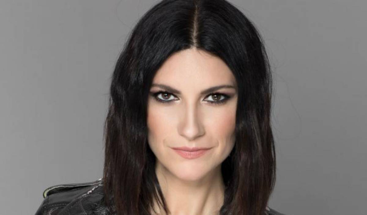 Laura Pausini: la fotografia della dolce attesa stupisce tutti!