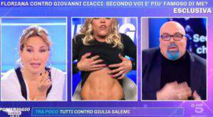 Barbara D'Urso si rivolge al vip in diretta: "Tu sei pazza!"