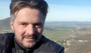 Difficoltà personali e lavoro che non c'è, Omar si suicida a 41 anni