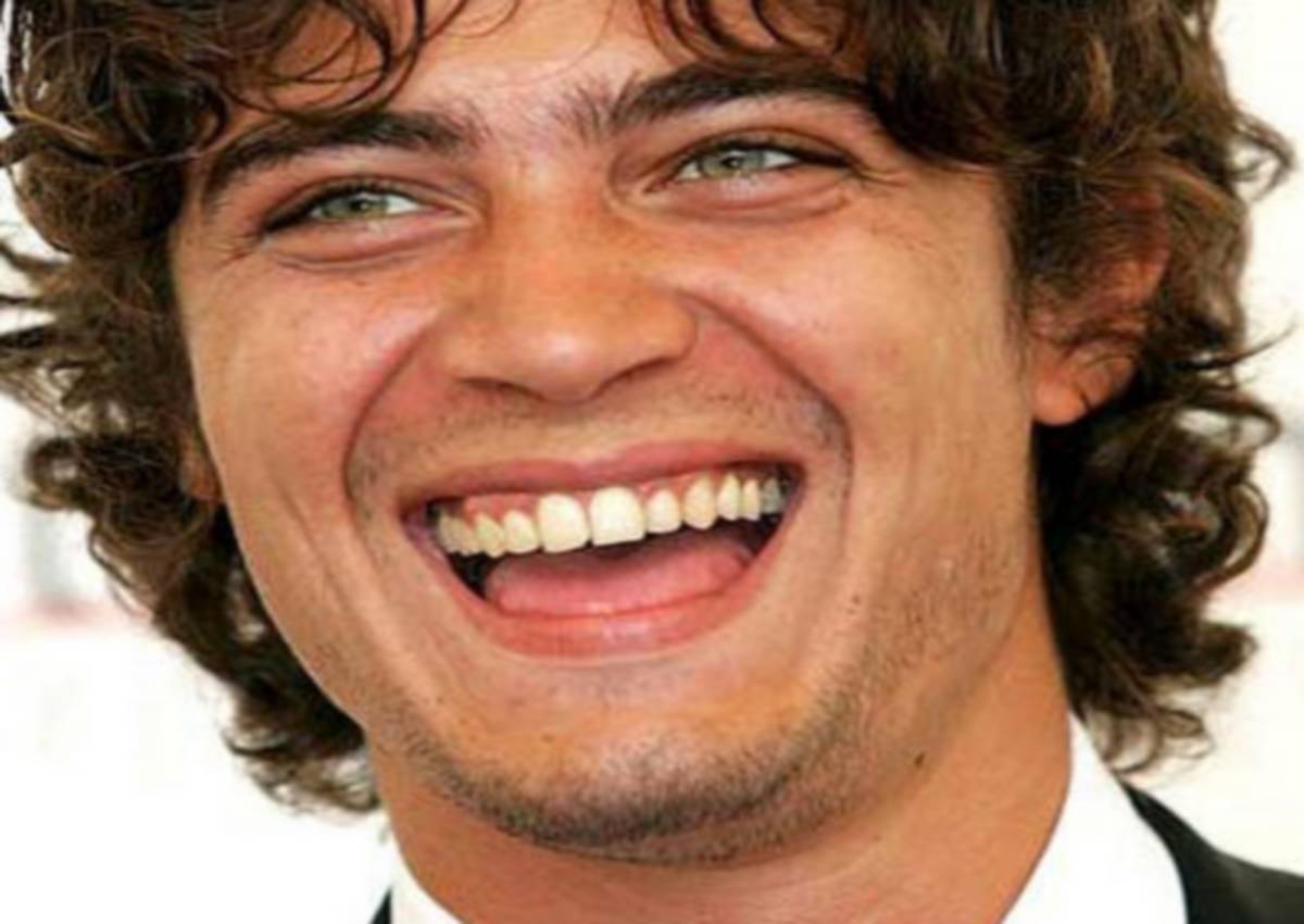 Riccardo Scamarcio irriconoscibile: "invecchiato ed ingrassato"