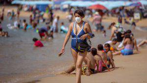 mascherine spiaggia piscina