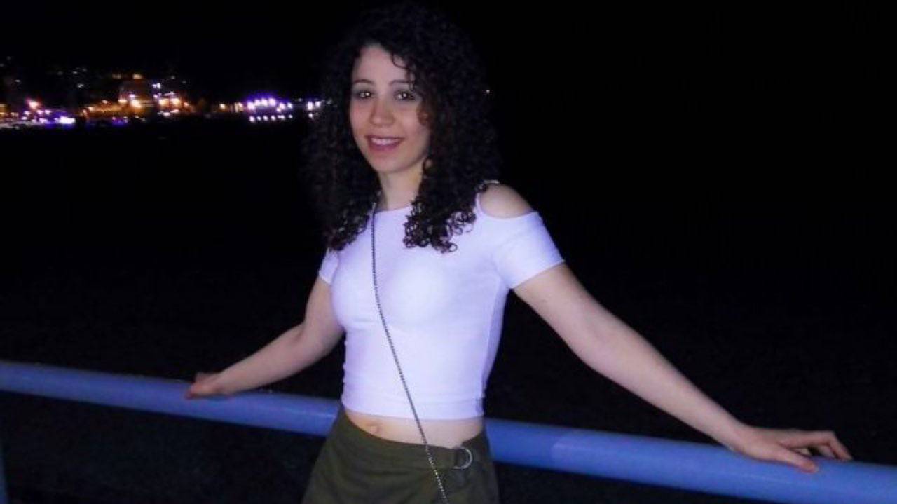 Rita muore a soli 27 anni. Per i medici, la colpa è delle misure di distanziamento sociale Rita muore a soli 27 anni. Per i medici, la colpa è delle misure di distanziamento sociale