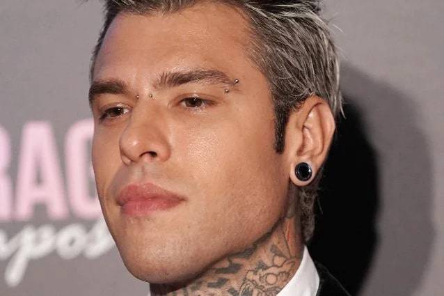 Fedez must repent and say he made a mistake, otherwise his face will no  longer appear here, they say in Rai. And they want the damage - Ruetir