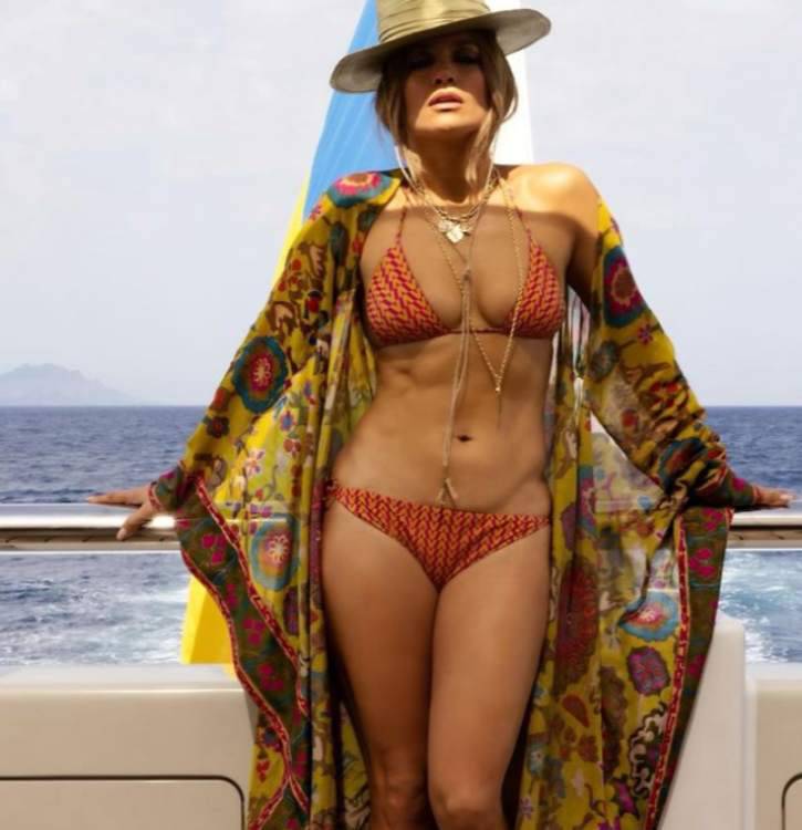 jennifer lopez corpo