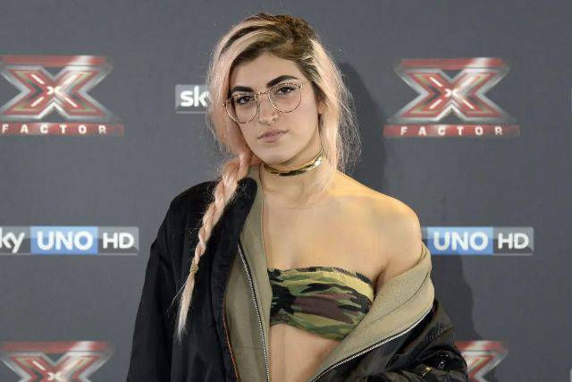 X Factor: ricordate Roshelle? Oggi ha stravolto la sua immagine, eccola