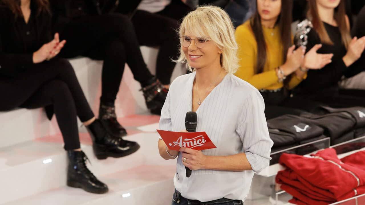 Maria De Filippi negli studi di Amici