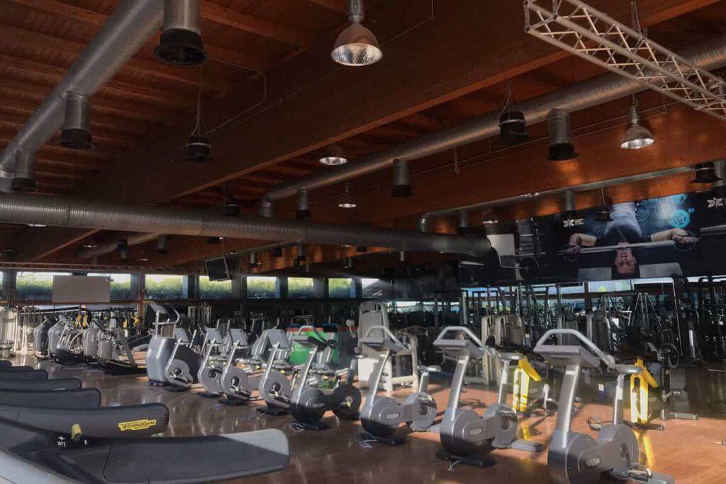 fitness salaria sport village