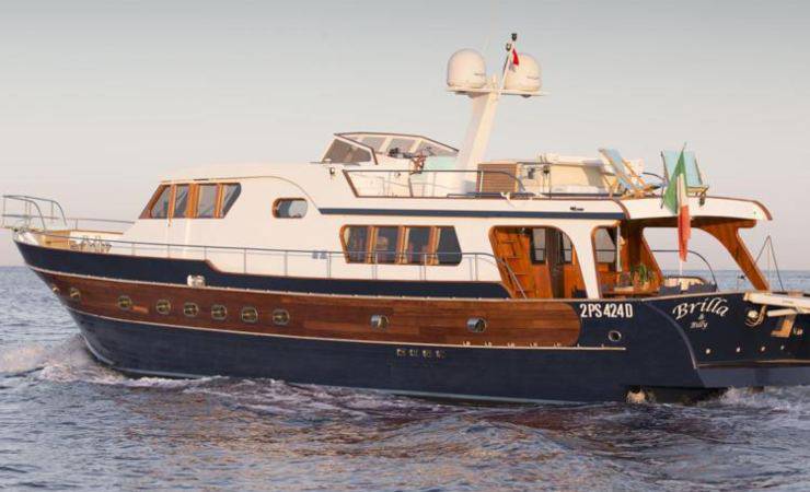 La Yacht di Lucio Dalla Brilla & Billy (Adnkronos)