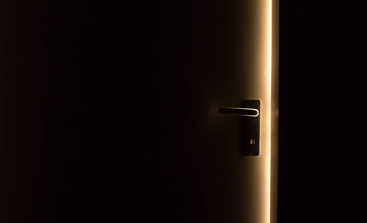 Porta chiusa (Pixabay)