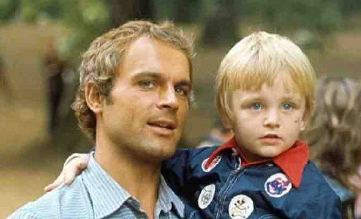 Terence Hill con il piccolo Jess (Kronic)