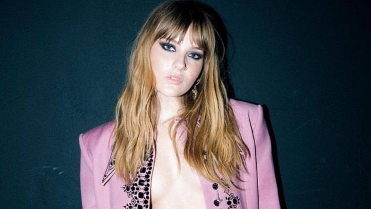 victoria de angelis maneskin