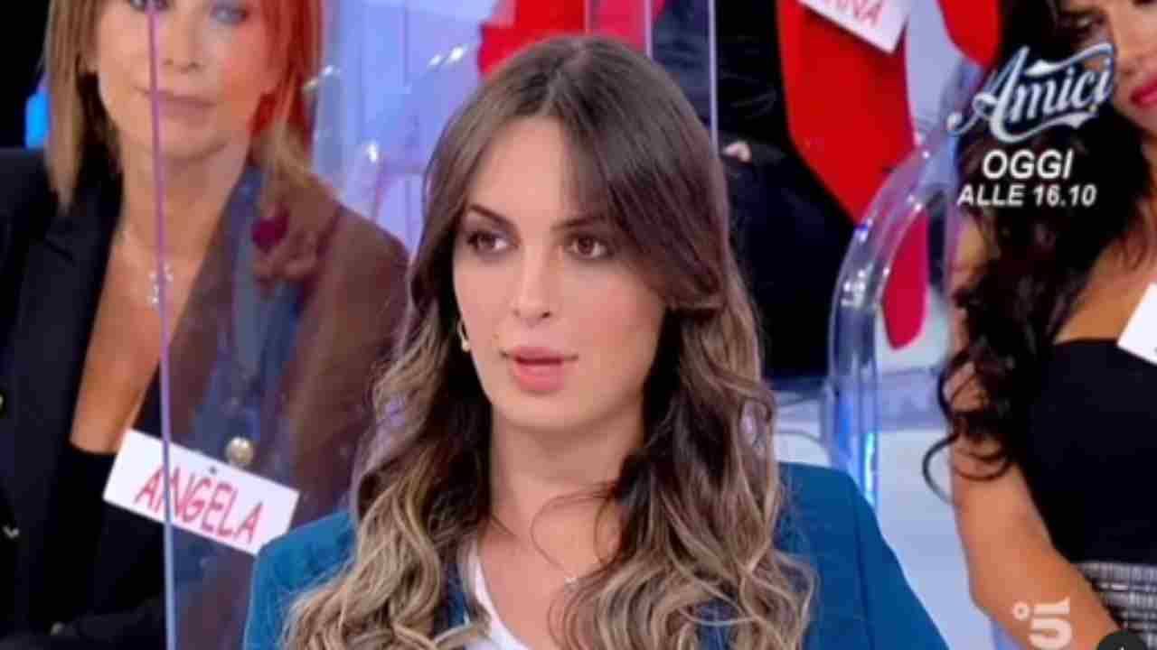 Uomini e Donne: Andrea Nicole senza parole per via del corteggiatore