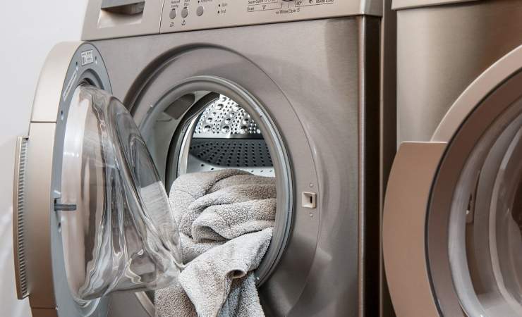 lavatrice (foto: Pixabay)