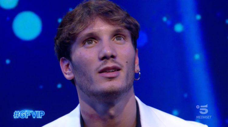 manuel bortuzzo quanto guadagna