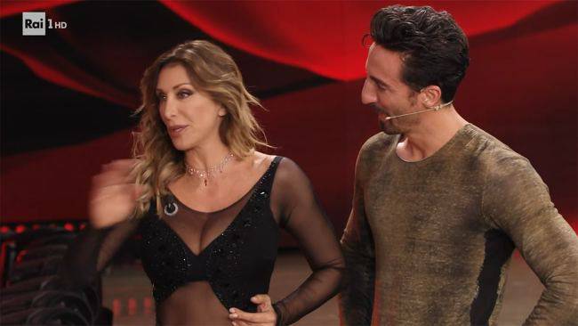 Sabrina Salerno confessa: "Ho dolori ovunque", il motivo
