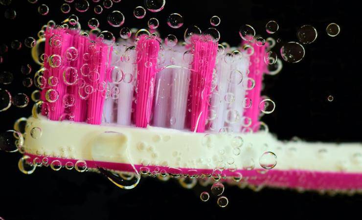 spazzolino (foto: Pixabay)