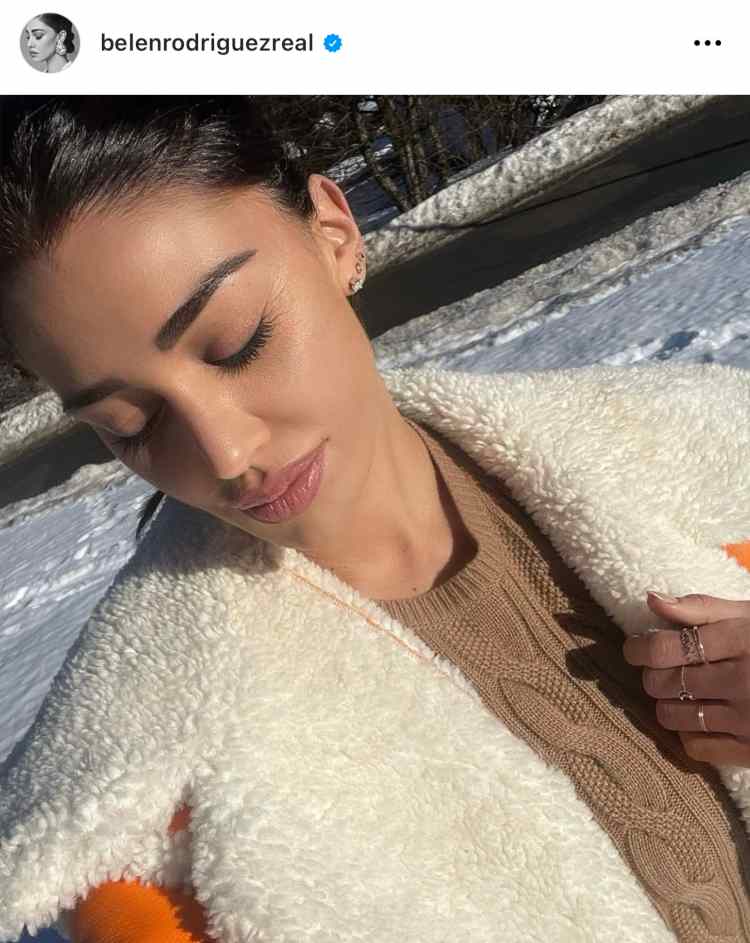 Belen tra la neve durante le vacanze natalizie