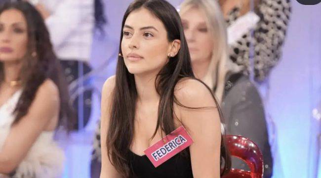 uomini e donne dame look