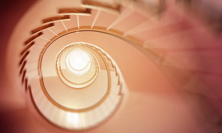 Sogni: cosa vuol dire se vedi delle scale