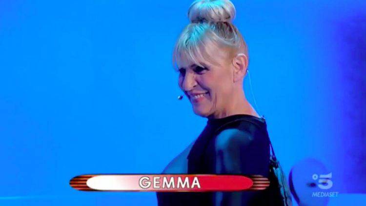 gemma polemica sfilate