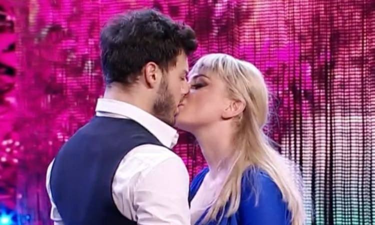 Arisa e Vito Coppola, possibile decollo della relazione tra i due