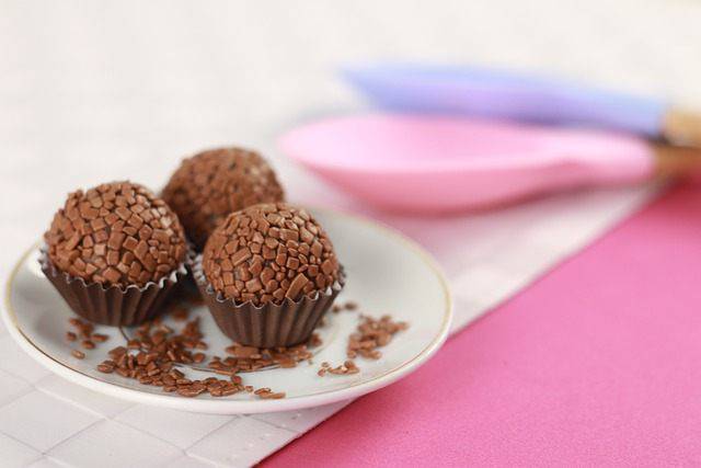 Bocconcini di cioccolato: una bomba, buonissima e super veloci (Pixabay)