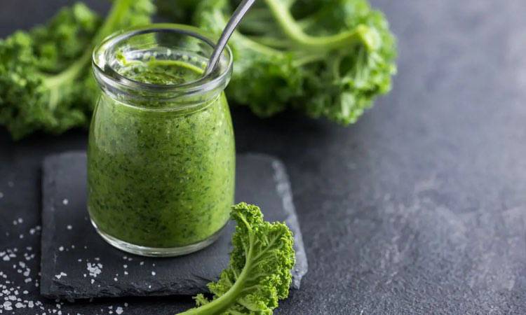 Detox, ricetta fai da te con il cavolo nero