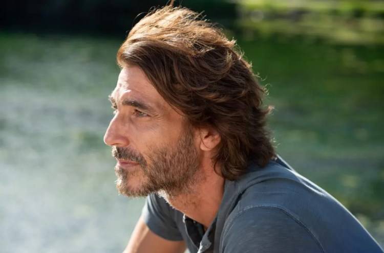 Daniele Liotti (Davide Maggio)