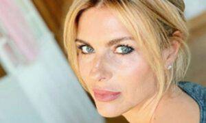 Martina Colombari ig body
