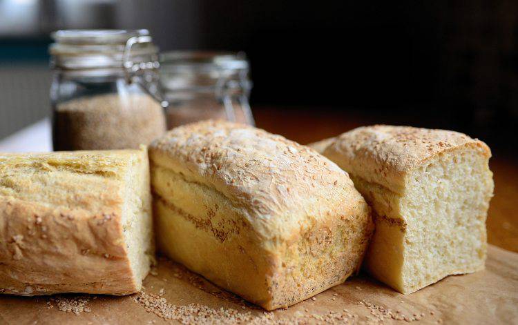 Farine raffinate, inclusi pane, pasta, pizza eccetera (Pixabay)