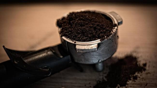 fondi caffè acqua