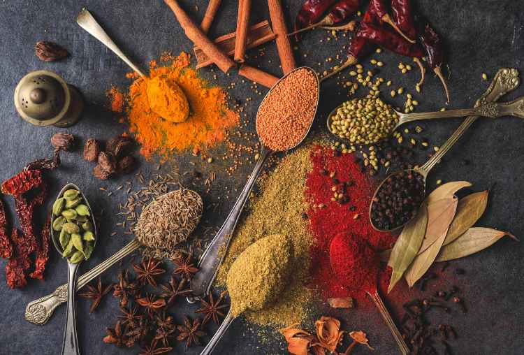 Dieta: le spezie brucia-grassi (Pexels)