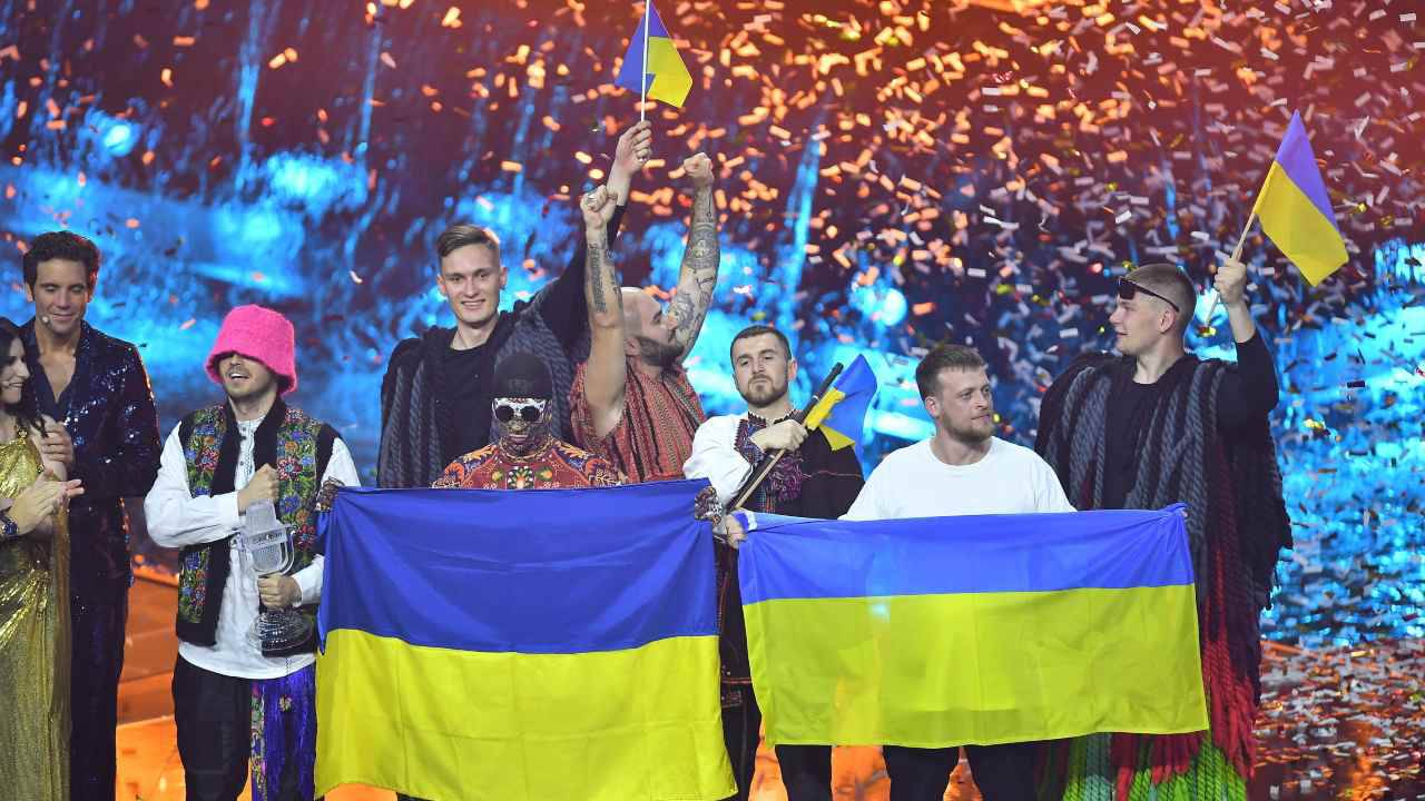 Eurovision: sapete quanto hanno guadagnato i vincitori? Ecco la somma Eurovision: sapete quanto hanno guadagnato i vincitori? Ecco la somma
