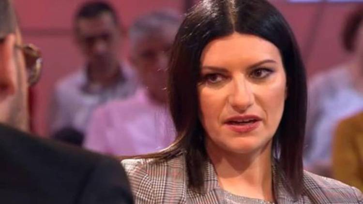 Laura Pausini si sente male durante l'Eurovision (ABC)