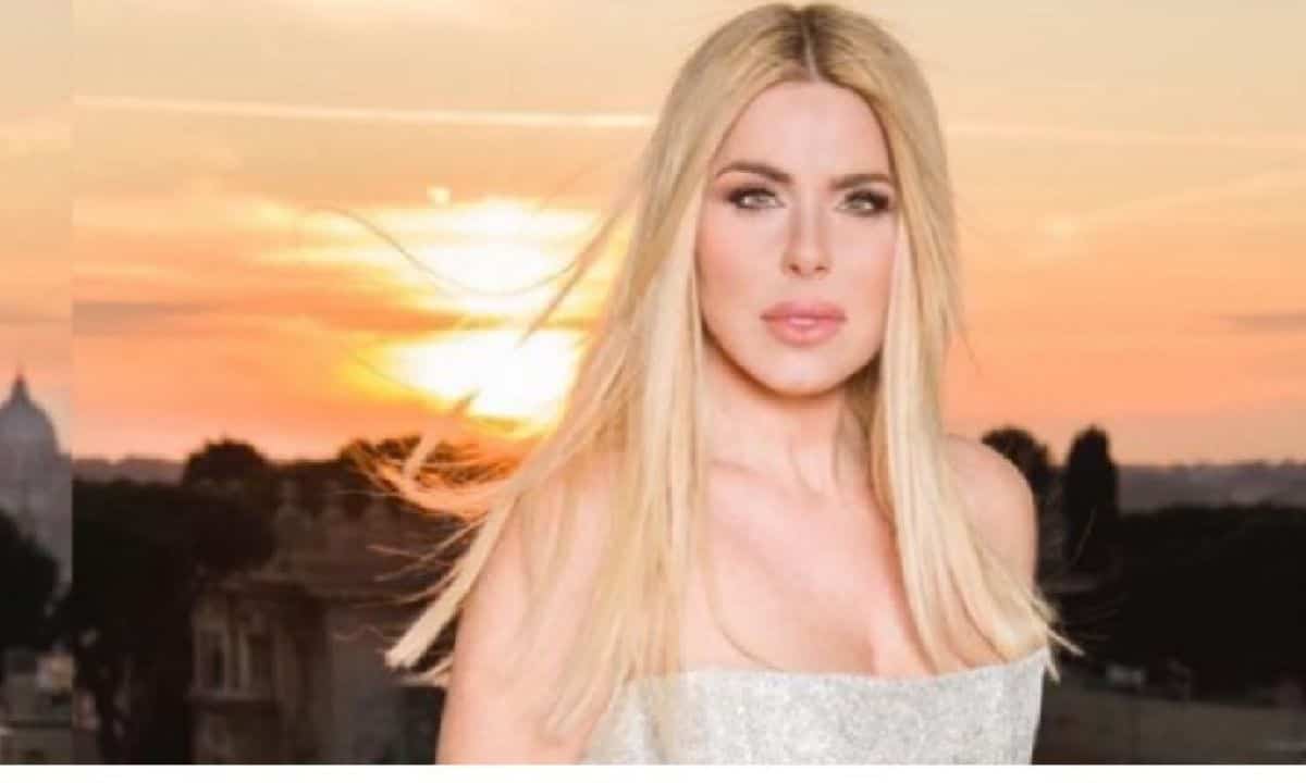 Loredana Lecciso cambia vita