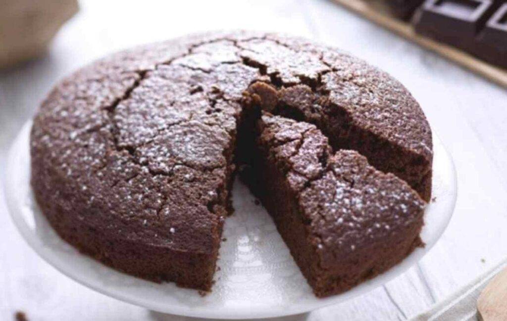 Torta solo cioccolato: ottima e con 55 calorie!