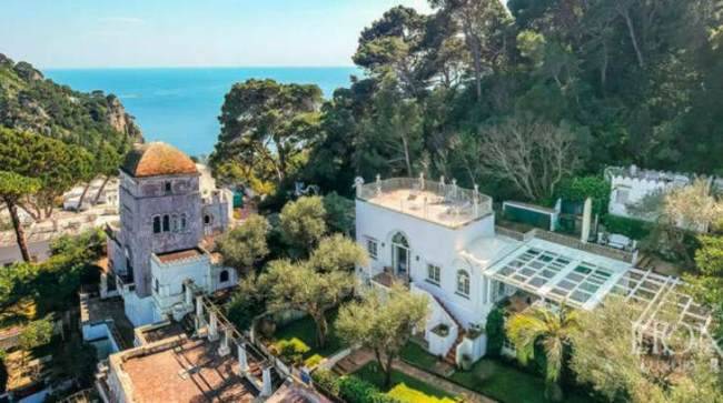 Christian De Sica: in vendita la sua bellissima casa, eccola!