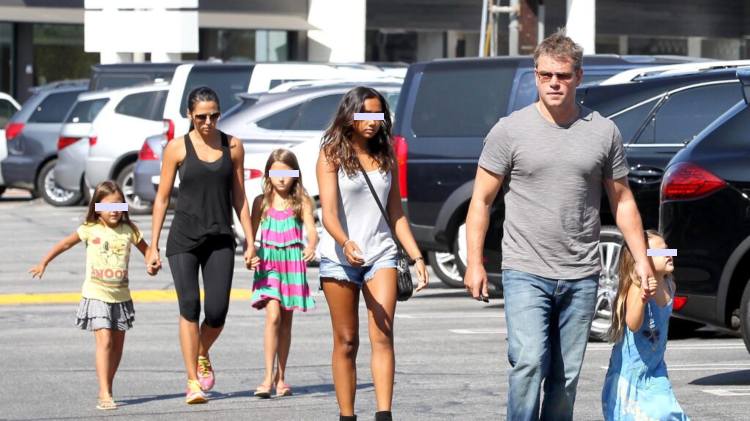 Matt Damon insieme alla moglie e alle figlie (Ciak Magazine)