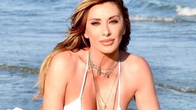 sabrina salerno costume