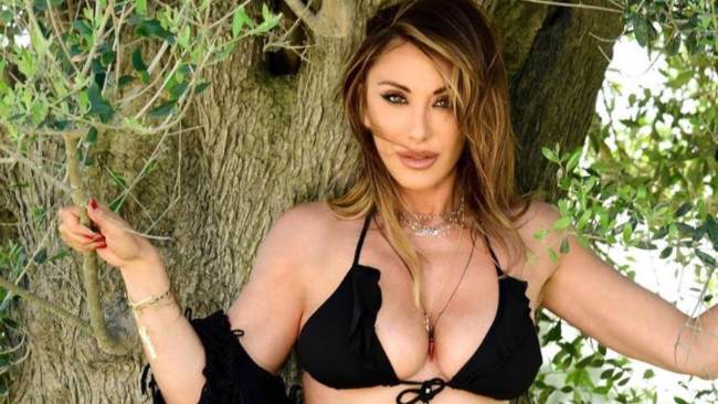 sabrina salerno bomba mare